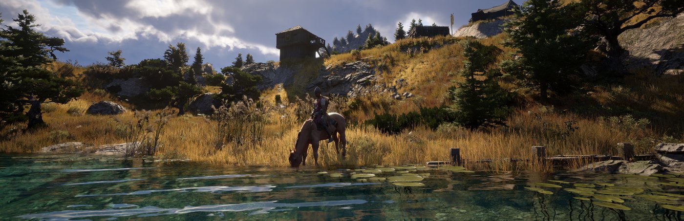 Jinete en un caballo que bebe a la orilla de un lago, con una torre de madera en la colina
